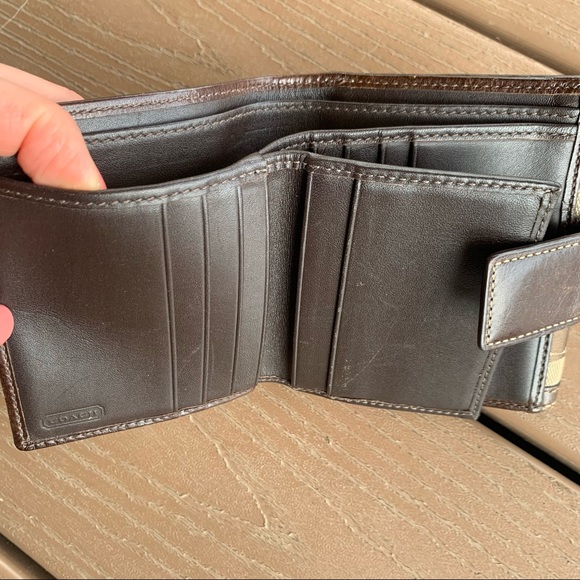 COACH Logo Small Wallet - Picture 6 of 8